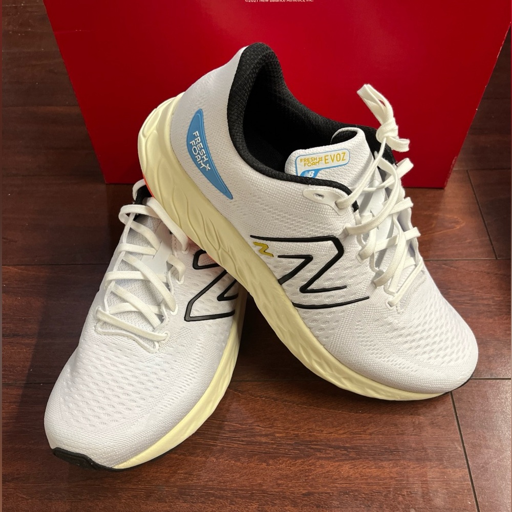 Mens 12 New Balance Fresh Foam X EVOZ V3 White Beige Running Shoe New HALF BOX
